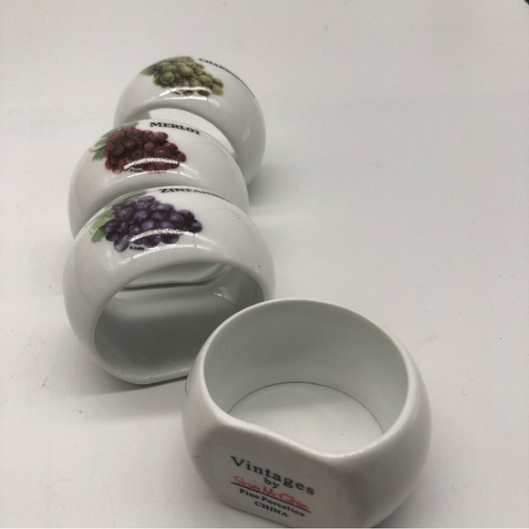 Napkin rings with types of grapes - Picture 3 of 3